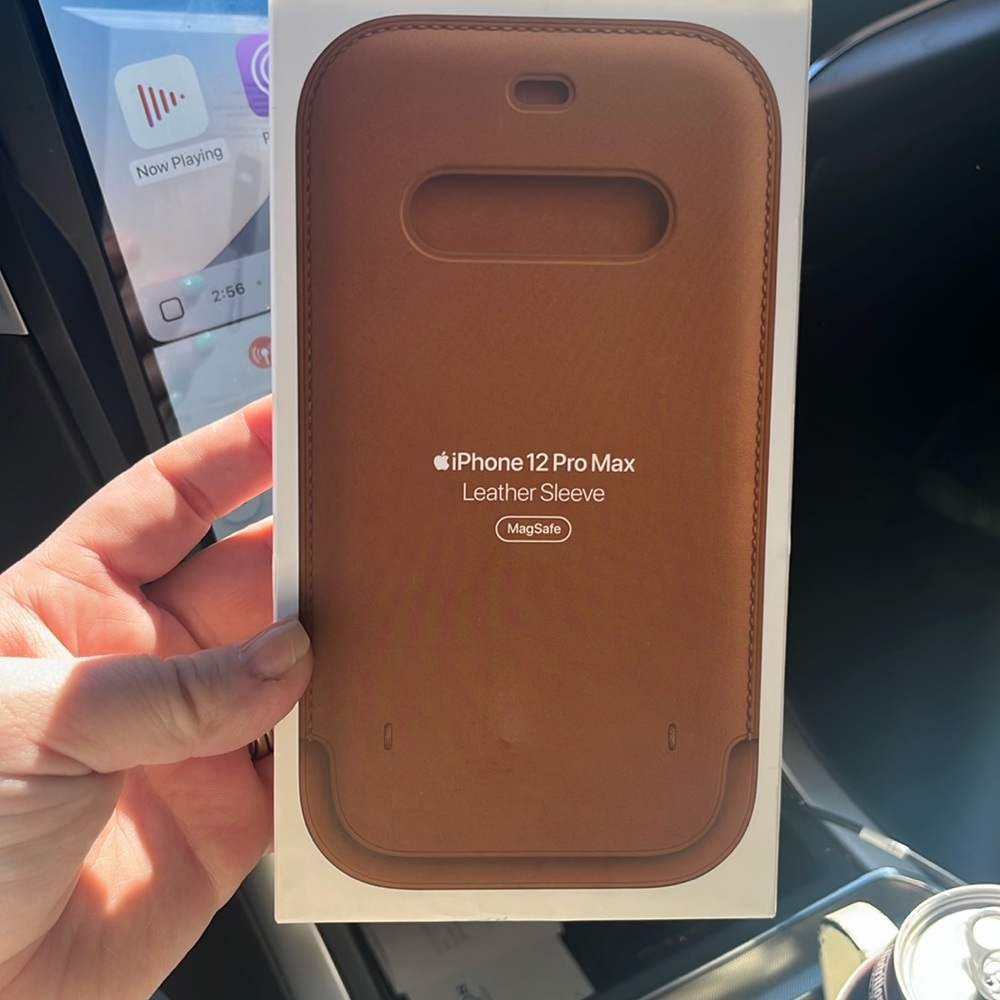 NEW IN CASE APPLE Phonecase for iPhone 12 Pro Max Leather Sleeve MagSafe